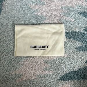 5.25x3.5” Burberry Foldover Pouch/Dust Bag